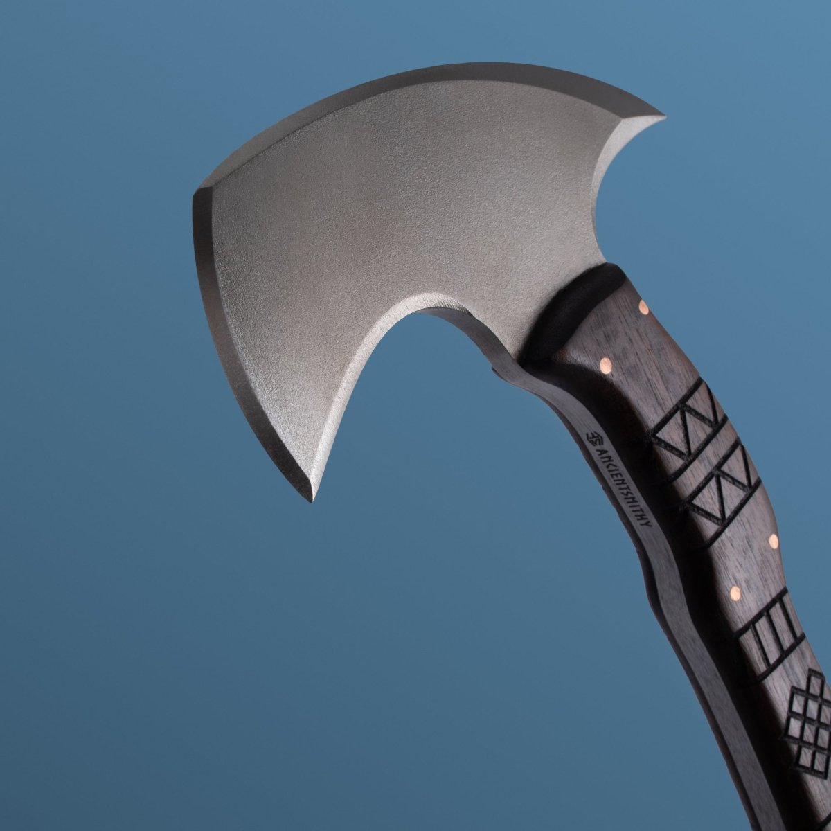 Hand forged tomahawk "Nanook"